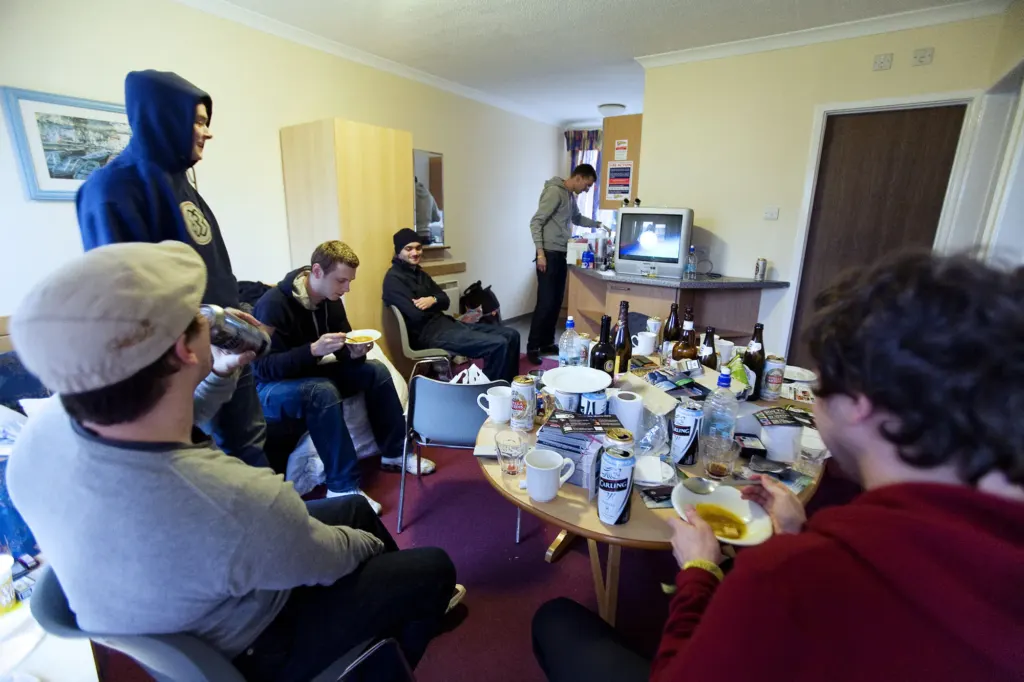 Bloc Weekend 2008 — documentary, event and music photograph in Hemsby-on-Sea, Norfolk, UK, frame 125 of 151.